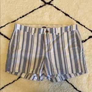 Mid rise Old Navy Everyday Shorts